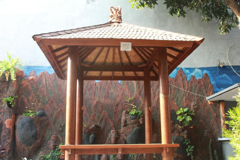Jenny Bunker Homestay Kuta  Ngoại thất bức ảnh