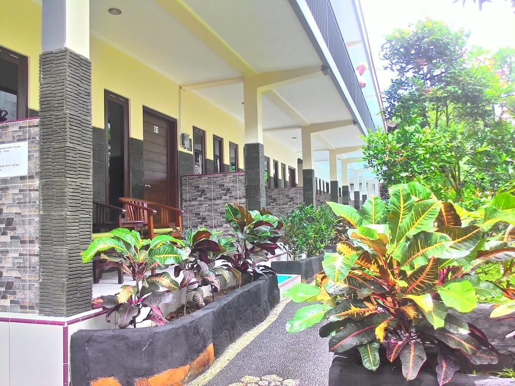 Jenny Bunker Homestay Kuta  Ngoại thất bức ảnh
